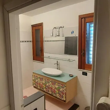 Deluxe Climatiz Cucina Giardino Wifi Smart Tv Amazon Prime Video Inclusi Aci Bonaccorsi